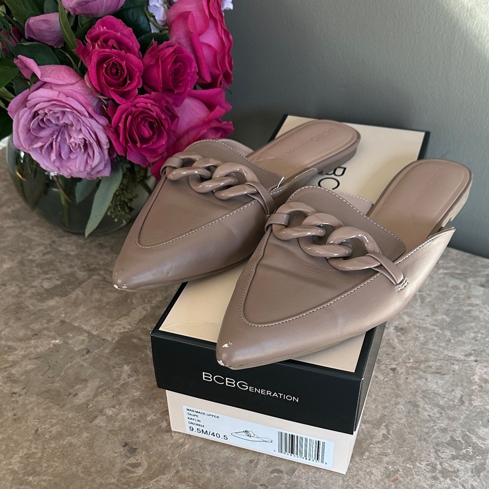 BCBGeneration Women's Beige Chain Mules
